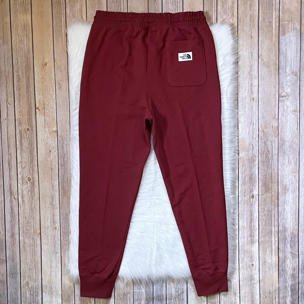 The North Face Men’s Heritage Patch Cordovan Joggers - Picture 4 of 8